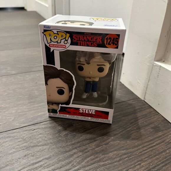 Funko Pop Stranger Things 1245 Steve Brand New in Box - Picture 1 of 4